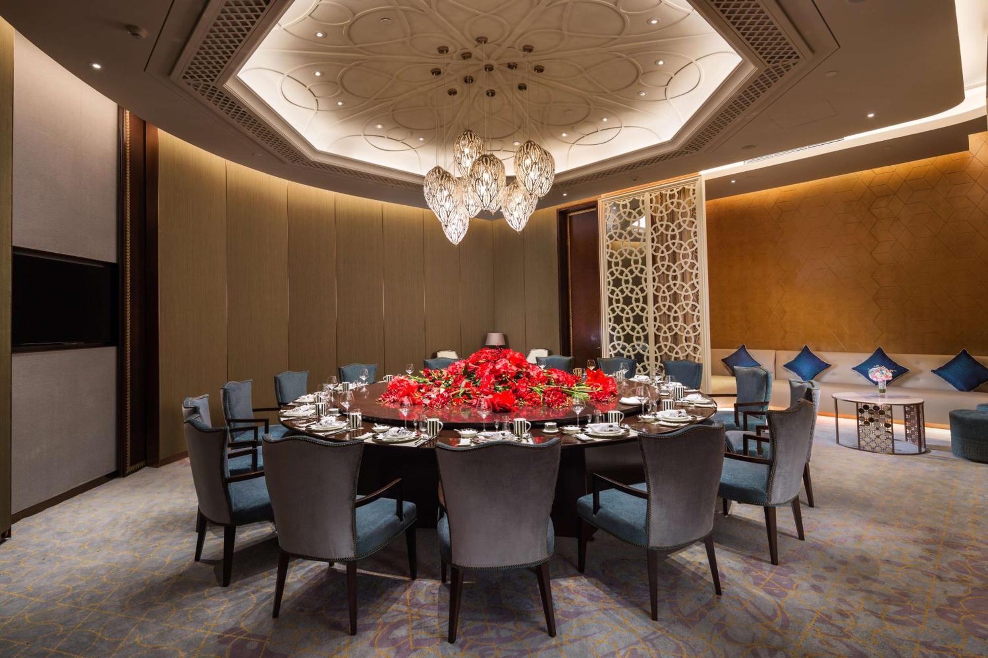 Hilton Urumçi Dış mekan fotoğraf