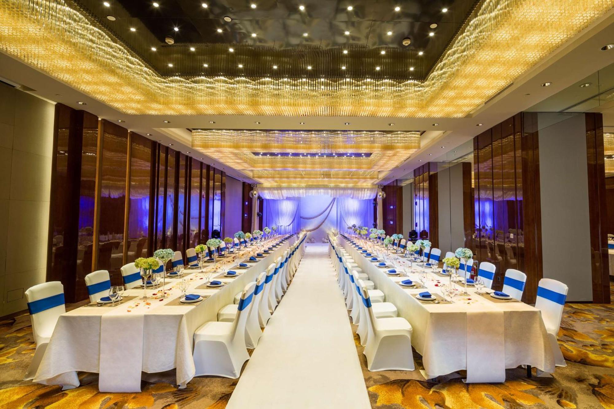 Hilton Urumçi Dış mekan fotoğraf